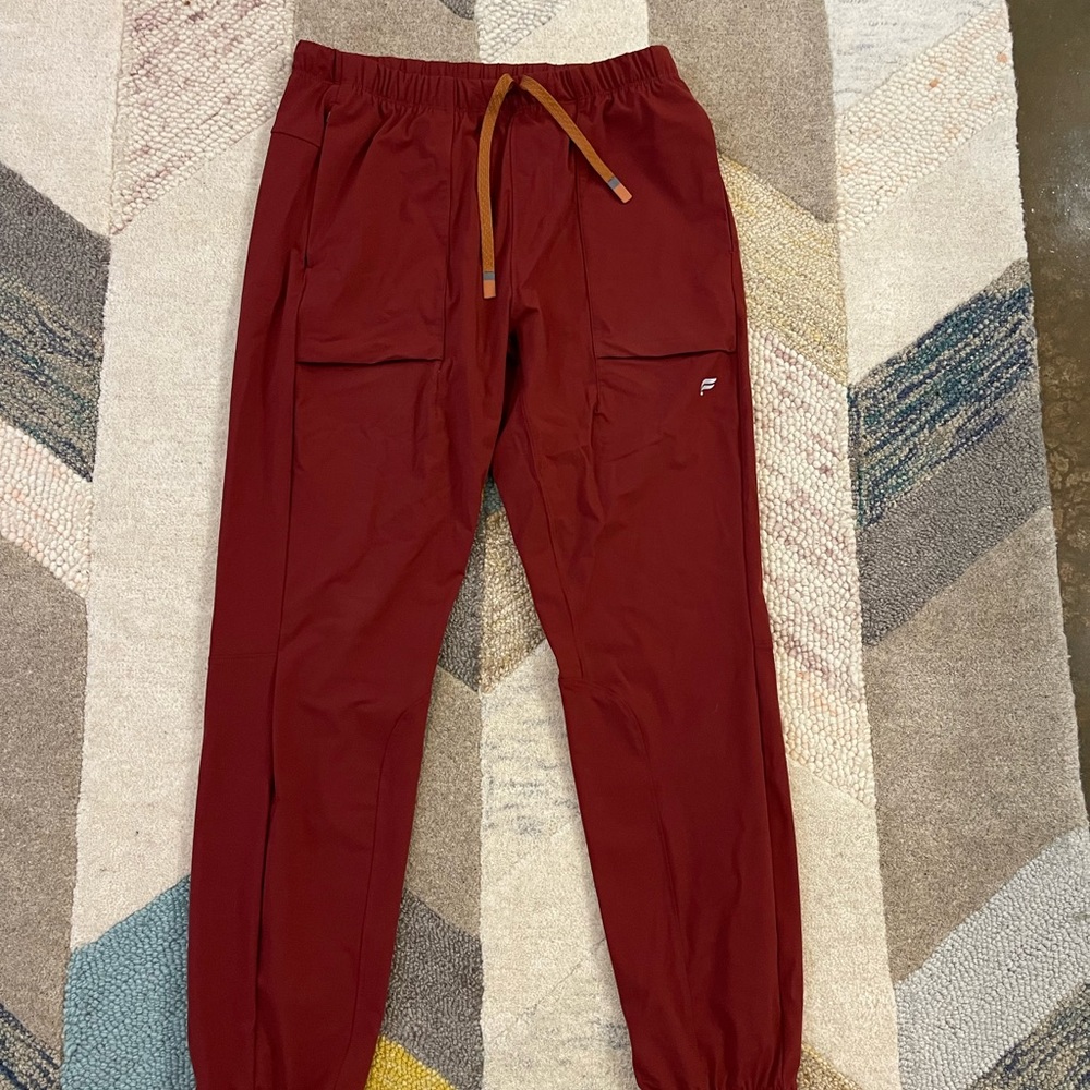Fabletics “The One” Jogger 29in Inseam Size Medium